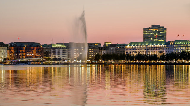 Jungfernstieg Hamburg Am Abend HD Format