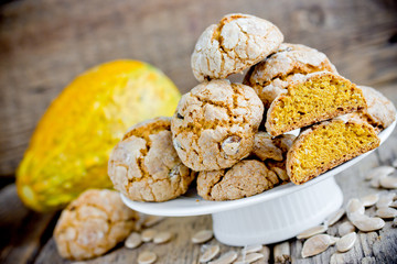 Healthy pumpkin cookies with sugar crust, thanksgiving treat idea