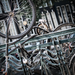 Amsterdam - Fahrrad steht Kopf (08/2019)