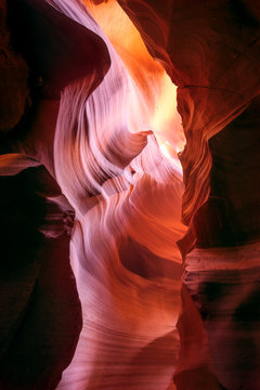 Upper Antelope Canyon midday photography tour