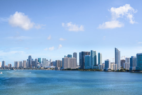 Paisaje urban&iacute;stico de la ciudad de Miami EE.UU.
