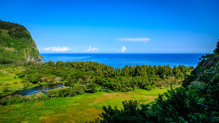 Overlooking the Waipio valley on a clear sunny day in Hawaii