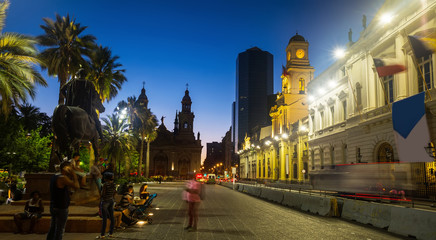 Fototapeta na wymiar Plaza de Armas in evening