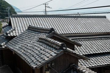 古くからある日本の瓦屋根