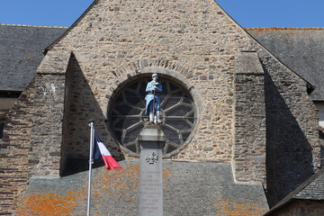 Abbaye du village de Paimpont construite au 13 ème siècle  - Département du Morbihan - Bretagne...