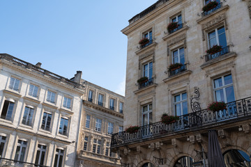 Fototapeta na wymiar residential Haussmann building in Bordeaux like Paris