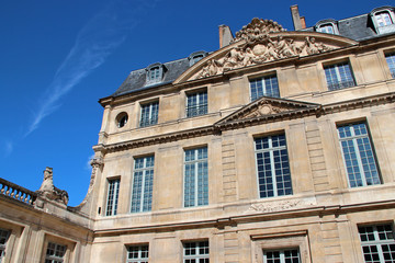 Fototapeta na wymiar mansion (hôtel salé) in paris (france)