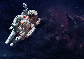 Obraz na płótnie Canvas astronaut in space 