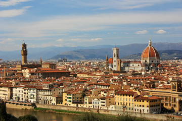 Fototapeta na wymiar Florence city on Arno river, Italy