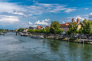 Fototapeta na wymiar Historische Altstadt Regensburg an der Donau in Bayern