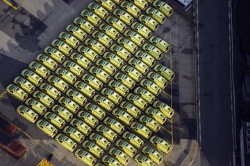 Schiffs Transport von Rettungsfahrzeugen