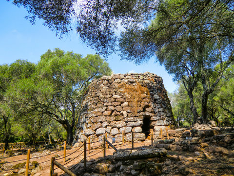 Nuraghi structures at the Santa Cristina fountain sanctuary, near Paulilatino, Province of Oristano, Sardinia, Italy