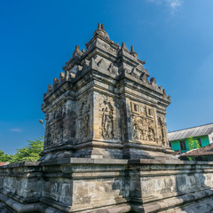 Candi Pawon Temple, is a Buddhist temple located between Borobudur and Mendut temple. In magelang, Central Java, Indonesia