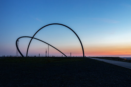Halde hoheward beim Sonnenuntergang