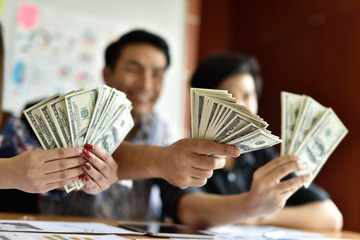Business concepts, cash business is a business that has a lot of money and has always created investors' happiness.