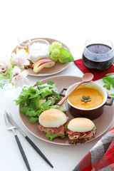 かぼちゃのポタージュの朝食