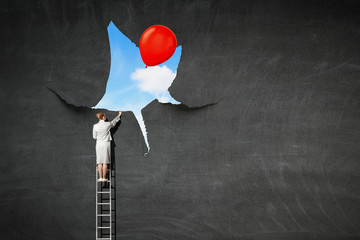 Effect of torn paper hole