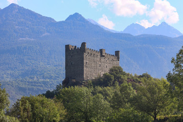 Fototapeta na wymiar landscape stone castle medieval Italy, Europe