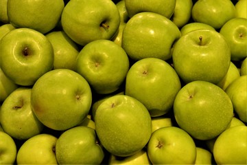 green apples