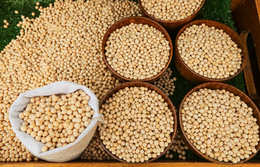 Raw dried soybean or soya bean
