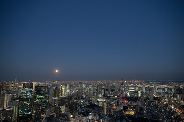 Obraz premium 東京の夜景とスーパームーン