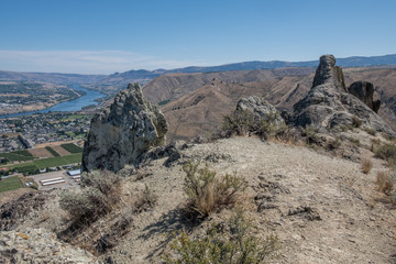 Saddle Rock hike with Monitor foothills in background near Wenatchee