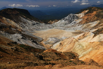 みちのくの秋　安達太良山の紅葉　噴火口