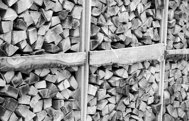 Brennholz - Holz - Ofenholz - Holzstapel