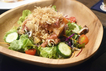 kaizen salad,sashimi salmon salad with vegetables delicious japanese food