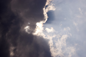 薄明光線・太陽光・雲・光