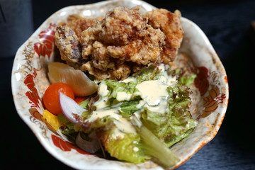 飲食店のとりのから揚げ