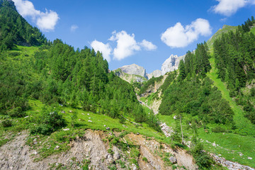 Fototapeta na wymiar Panoramic view in the mountains of lech valley, Tyrol, Austria