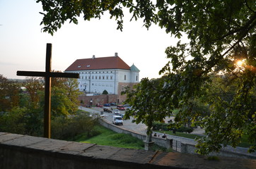 Fototapeta na wymiar Sandomierz ,krajobraz, piękne,architektura, house of god, budowa, europa, stary, katedra, wieza, religia, gród, niebo, punkt orientacyjny, miasteczko, 