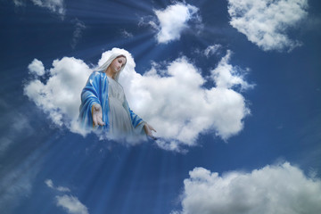 Mary on white clouds with light ray at heaven. religion, - obrazy, fototapety, plakaty