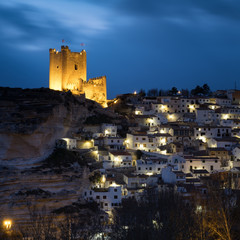 Vista parcial de la bella poblaci&oacute;n de Alcal&aacute; del J&uacute;car al atardecer. Provincia de Albacete. Castilla La Mancha. Espa&ntilde;a