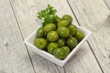 Green Campo Real olives in the bowl