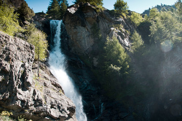 Fototapeta na wymiar lillaz waterfalls