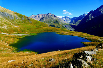Lac de montagne du Pontet, Hautes-Alpes, France