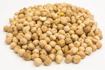 heap of uncooked dried chickpeas