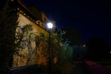 Fototapeta premium Treuchtlingen - Schloßgarten in der Nacht