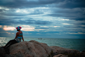 Fototapeta premium People on the rocks and the sea view