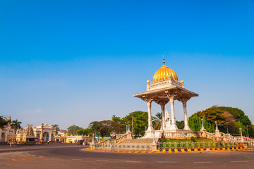 Statue of Maharaja Chamarajendar Wodeyar