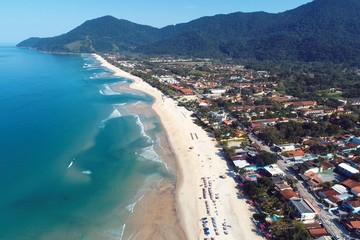 Fototapeta premium Aerial view of Maresias and Pauba Beaches, Sao Sebastiao, North Coast of Sao Paulo, Brazil. Vacation Travel. Travel destination. Tropical scenery. Great landscape