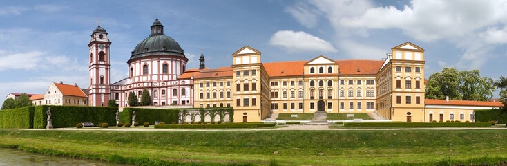 Fototapeta na wymiar Jaromerice nad Rokytnou baroque and renaissance castle