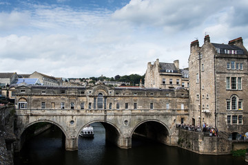 Obraz premium View for Pulteney Bridge in Bath, Somerset, England, Europe