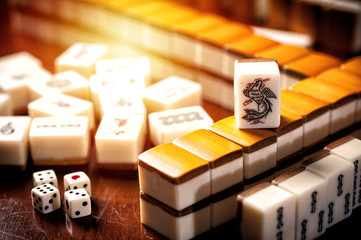 old Mahjong tiles - obrazy, fototapety, plakaty