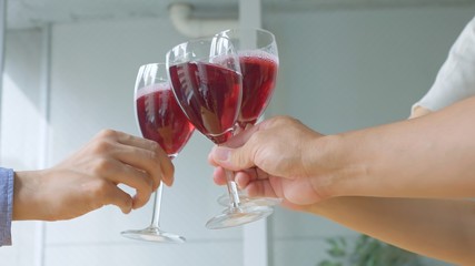 乾杯・ワイン