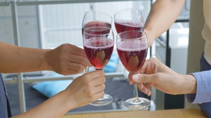 乾杯・ワイン