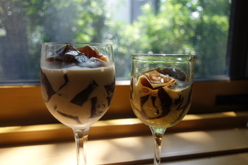 ワイングラスに入ったコーヒーゼリー