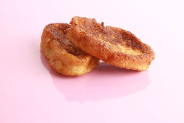 The torrijas are a typical Spanish dessert that is eaten for Easter, are made with milk and bread